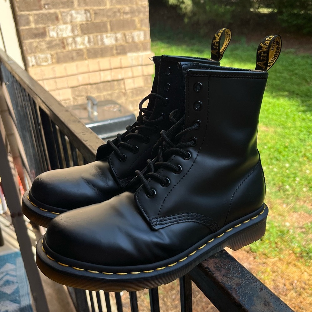 Dr Martens 1460 black smooth leather